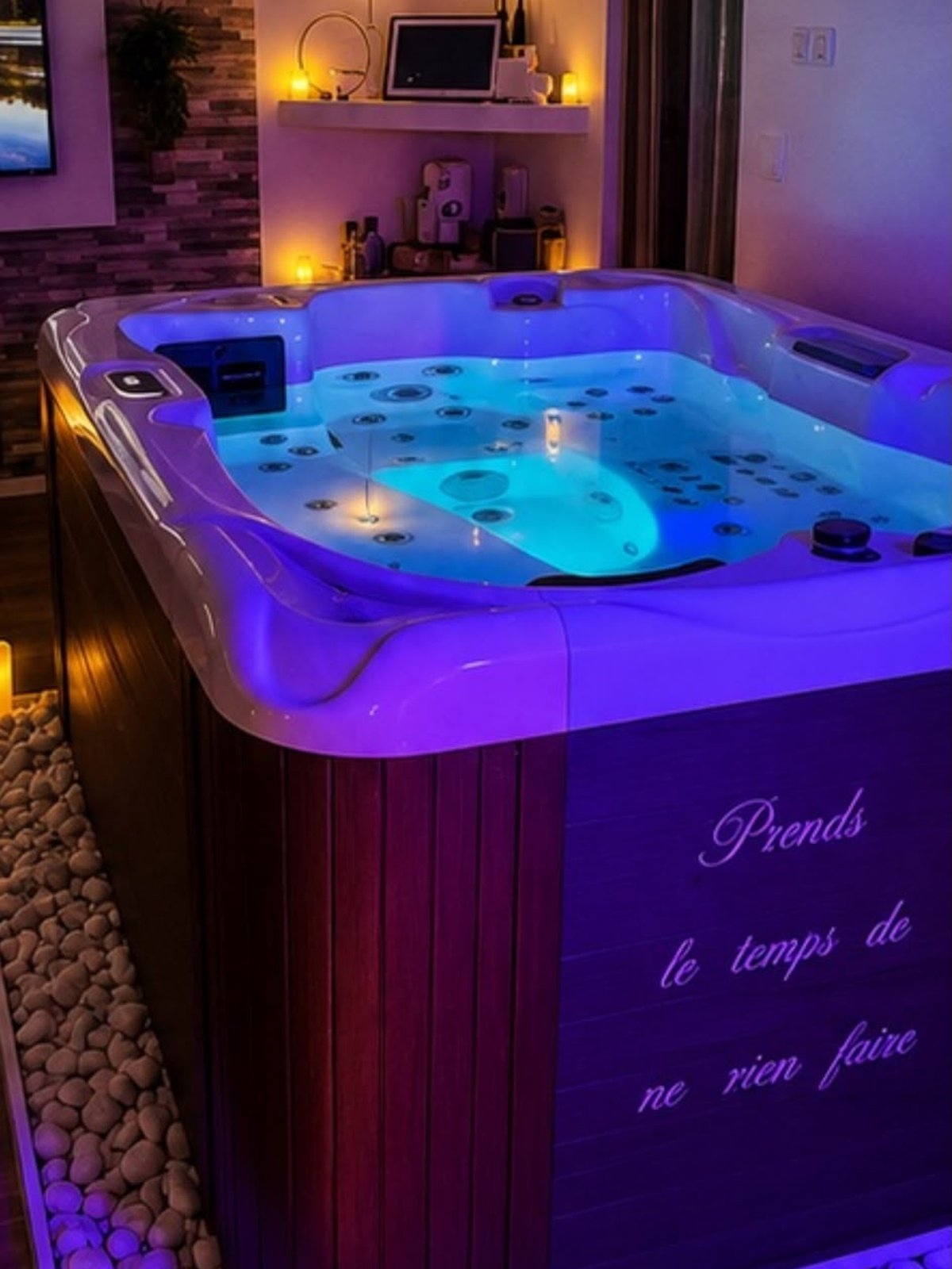 Espace bien-être : jacuzzi et sauna
